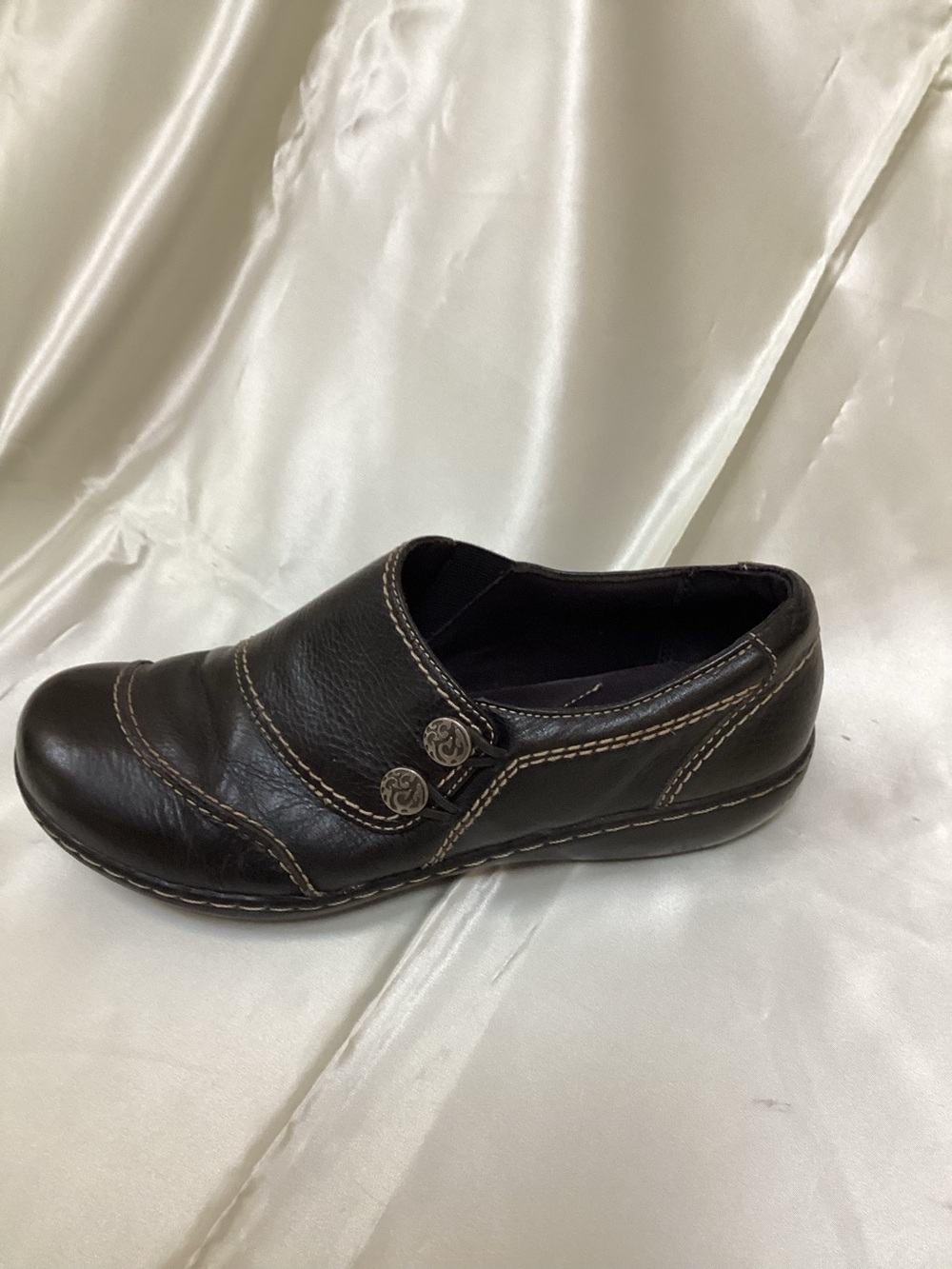 Clarks Womens bendable comfort shoes collection. Walking, slip on, casual